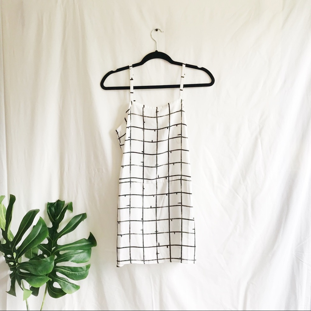 Nordstrom Mini Dress with Graph Design Black & Whi